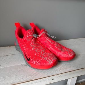 Nike - metcon react neon pink! Mens 6 (women 7.5)